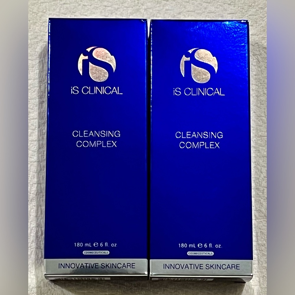 iS Clinical Cleansing Complex